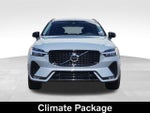 2025 XC60 Thumbnail 3