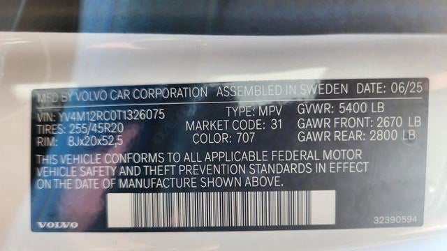 2026 Volvo XC60 B5 Plus