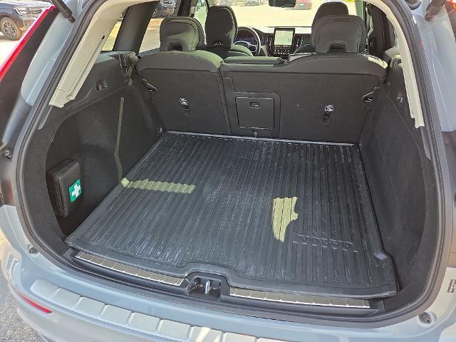 2026 Volvo XC60 - $41,795