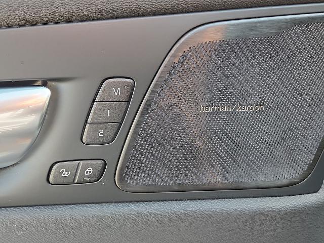 2026 Volvo XC60 - $41,795