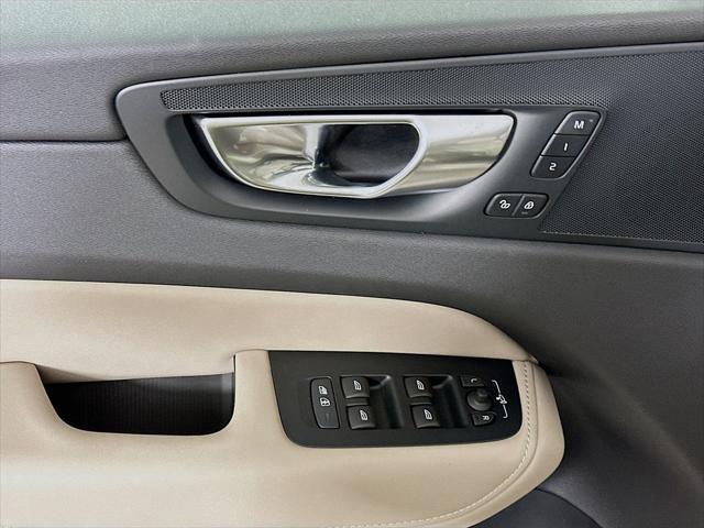 2026 Volvo XC60 - $50,582
