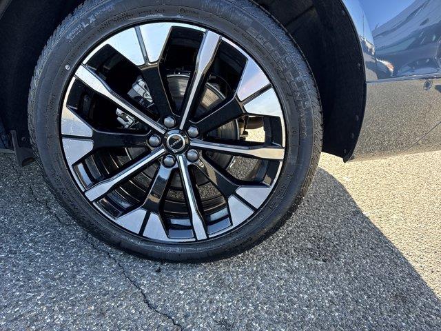 2026 Volvo XC60 - $39,899