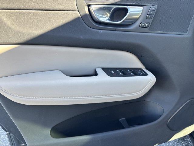 2026 Volvo XC60 - $39,899