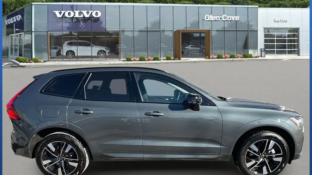 2026 Volvo XC60 B5 Plus