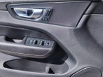 2025 XC60 Thumbnail 11