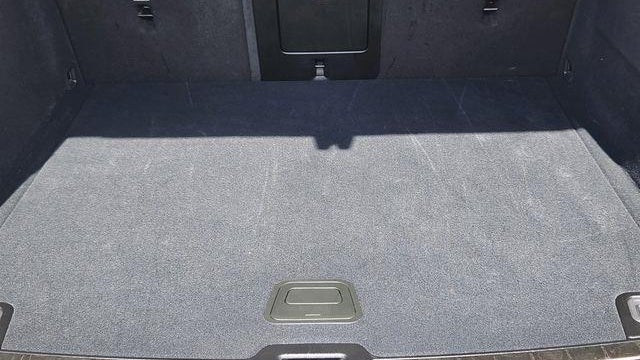 2025 Volvo XC60 B5 Plus Dark Theme