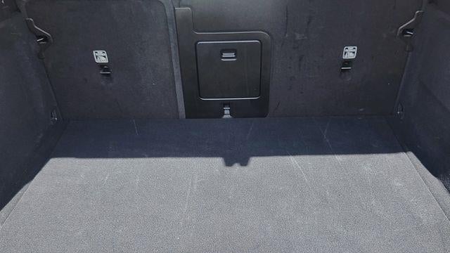 2025 Volvo XC60 B5 Plus Dark Theme