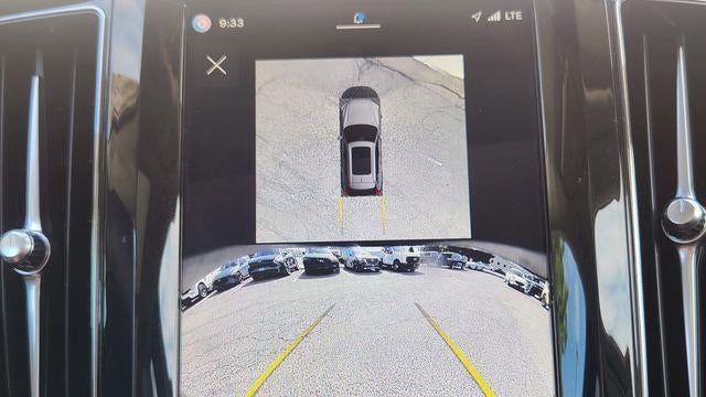 2025 Volvo XC60 B5 Plus Dark Theme