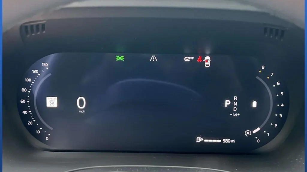 2026 Volvo XC60 B5 Plus