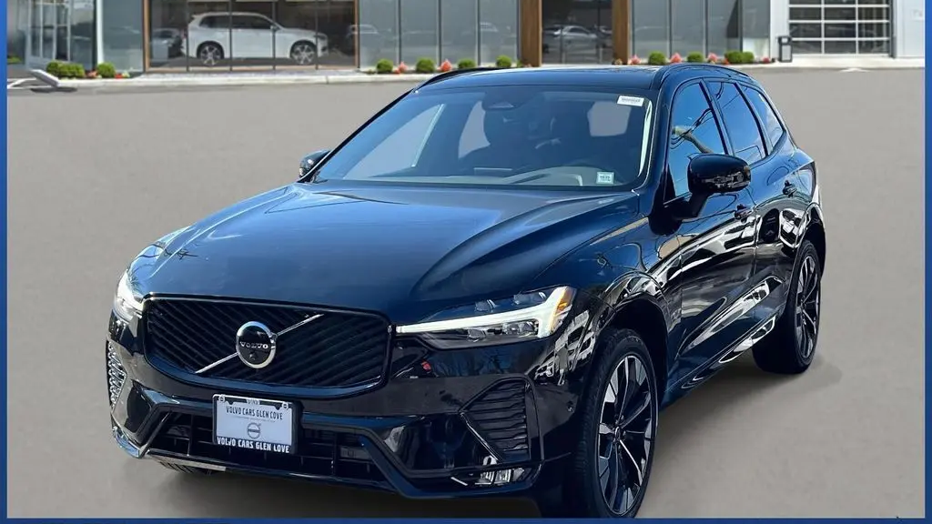 2026 Volvo XC60 B5 Plus
