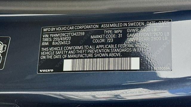 2026 Volvo XC60 B5 Plus