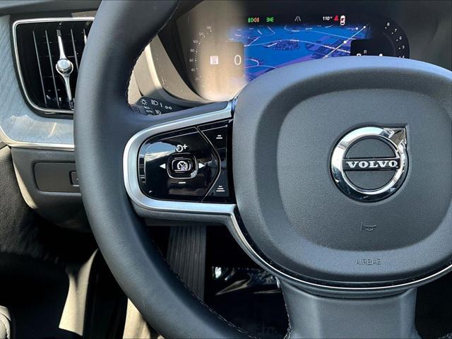 2025 Volvo XC60 - $35,499