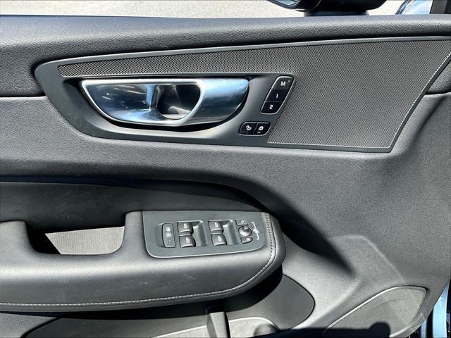 2025 Volvo XC60 - $35,499