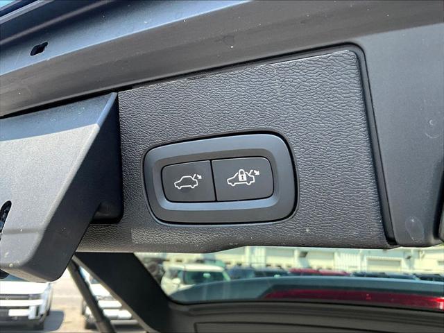 2025 Volvo XC60 - $35,499