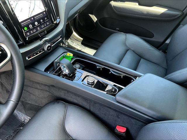 2025 Volvo XC60 - $35,499