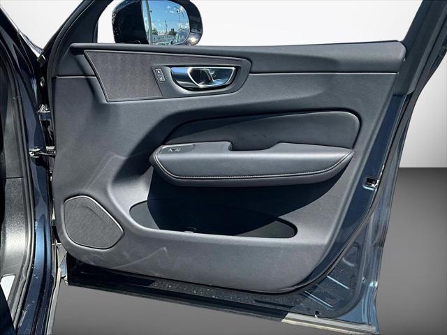 2025 Volvo XC60 - $35,499