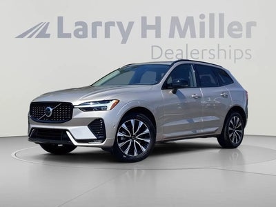 2025 Volvo XC60 AWD B5 Plus Dark Theme 4DR SUV