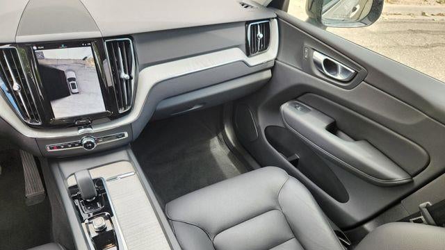 2025 Volvo XC60 B5 Plus Dark Theme