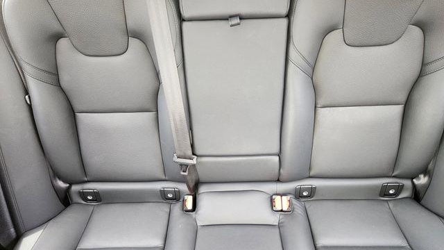 2025 Volvo XC60 B5 Plus Dark Theme