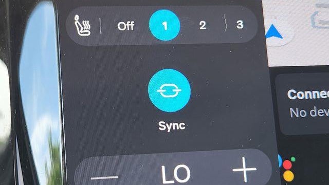 2025 Volvo XC60 B5 Plus Dark Theme