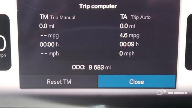 2025 Volvo XC60 B5 Plus Dark Theme