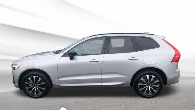 2025 Volvo XC60 B5 Plus Dark Theme