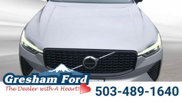 2025 Volvo XC60 B5 Plus Dark Theme