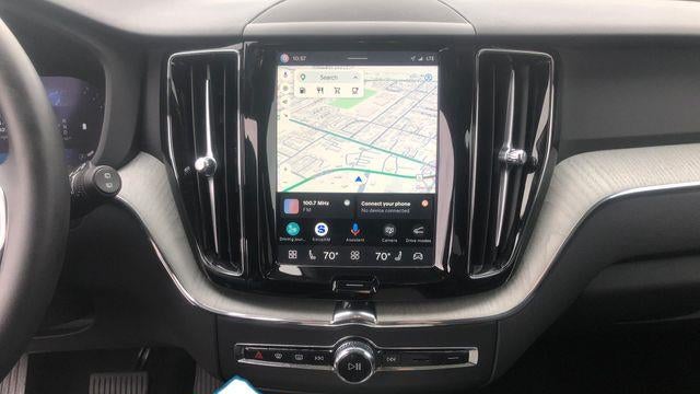 2025 Volvo XC60 B5 Plus Dark Theme