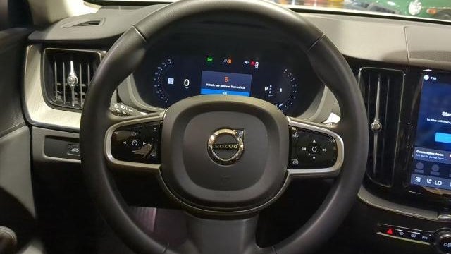 2025 Volvo XC60 B5 Plus Dark Theme