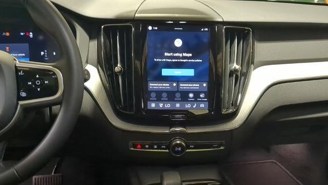 2025 Volvo XC60 B5 Plus Dark Theme
