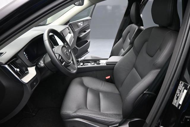 2025 Volvo XC60 - $39,285