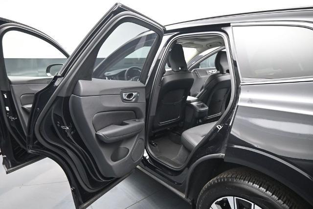 2025 Volvo XC60 - $39,285