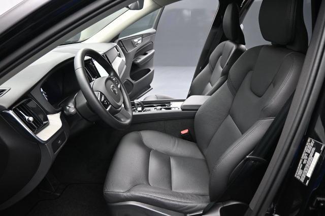2025 Volvo XC60 - $39,326