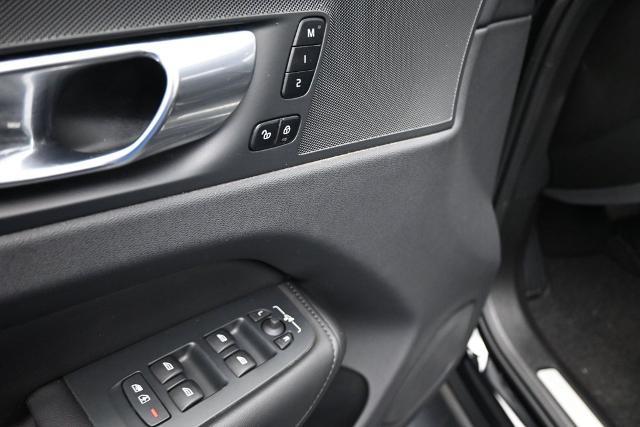 2025 Volvo XC60 - $39,326