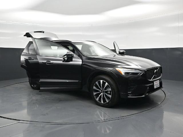 2025 Volvo XC60 - $39,326