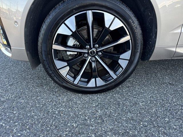 2026 Volvo XC60 - $41,299