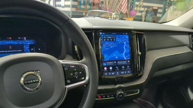 2025 Volvo XC60 B5 Plus Dark Theme