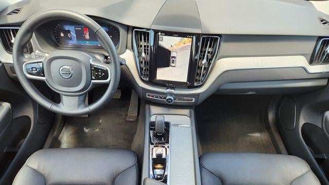 2025 Volvo XC60 B5 Plus Dark Theme