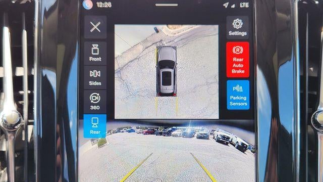2025 Volvo XC60 B5 Plus Dark Theme