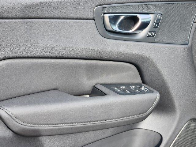 2026 Volvo XC60 - $50,850