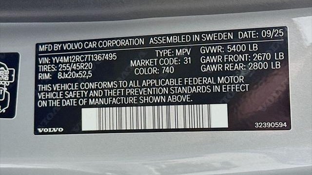 2026 Volvo XC60 B5 Plus