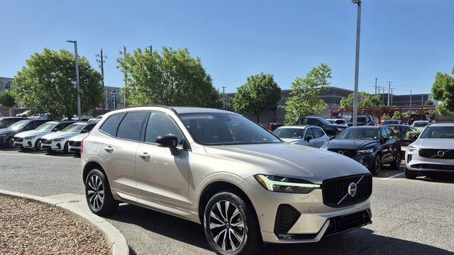 2025 Volvo XC60 B5 Plus Dark Theme