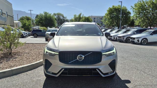 2025 Volvo XC60 B5 Plus Dark Theme