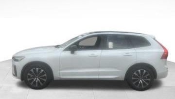 2025 Volvo XC60 B5 Plus Dark Theme