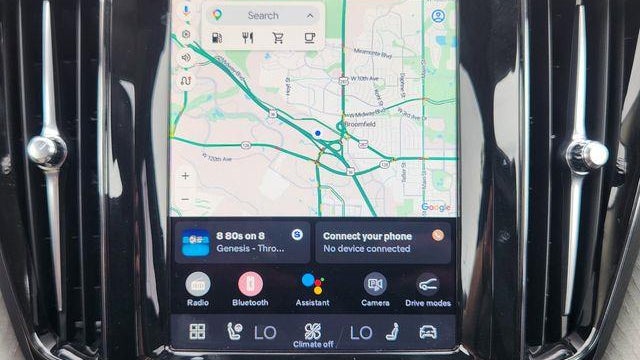2025 Volvo XC60 B5 Plus Dark Theme