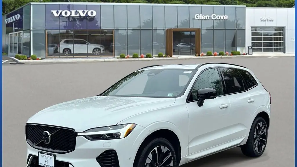 2026 Volvo XC60 B5 Plus