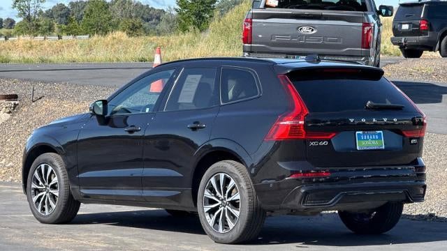2025 Volvo XC60 B5 Plus Dark Theme