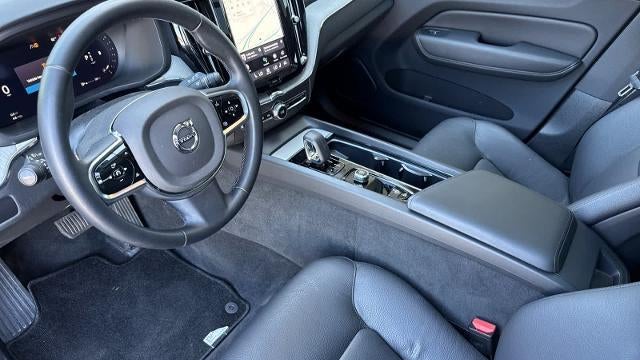 2025 Volvo XC60 B5 Plus Dark Theme