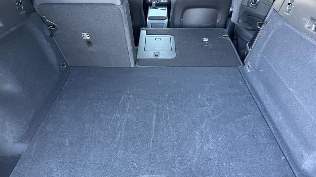 2025 Volvo XC60 B5 Plus Dark Theme