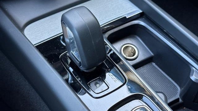 2025 Volvo XC60 B5 Plus Dark Theme